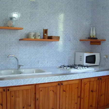 Ferienhaus 2m A 50 Metri Dal Mare *